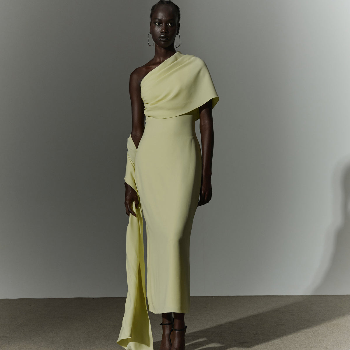 marmar halim off the shoulder dresses OFF-SHOULDER DRAPED SILKY Chiffon GOWN WITH SIDE TAIL Black / 34 / Chiffon Changert