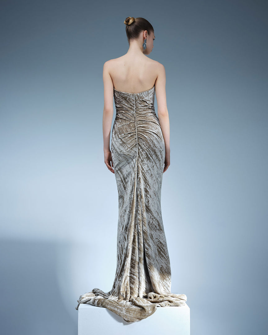 STRAPLESS DRAPED VELVET GOWN WITH BACK TAIL