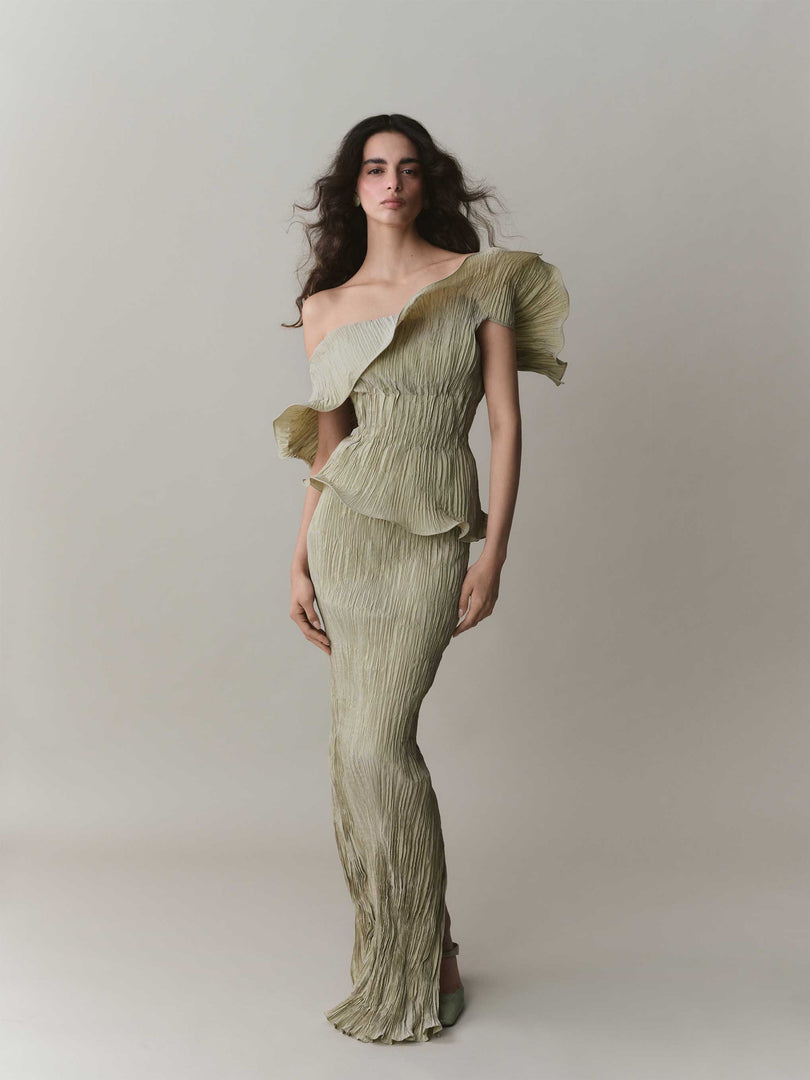 Off-Shoulder Taffeta Pleated With Wiring Outline Dress