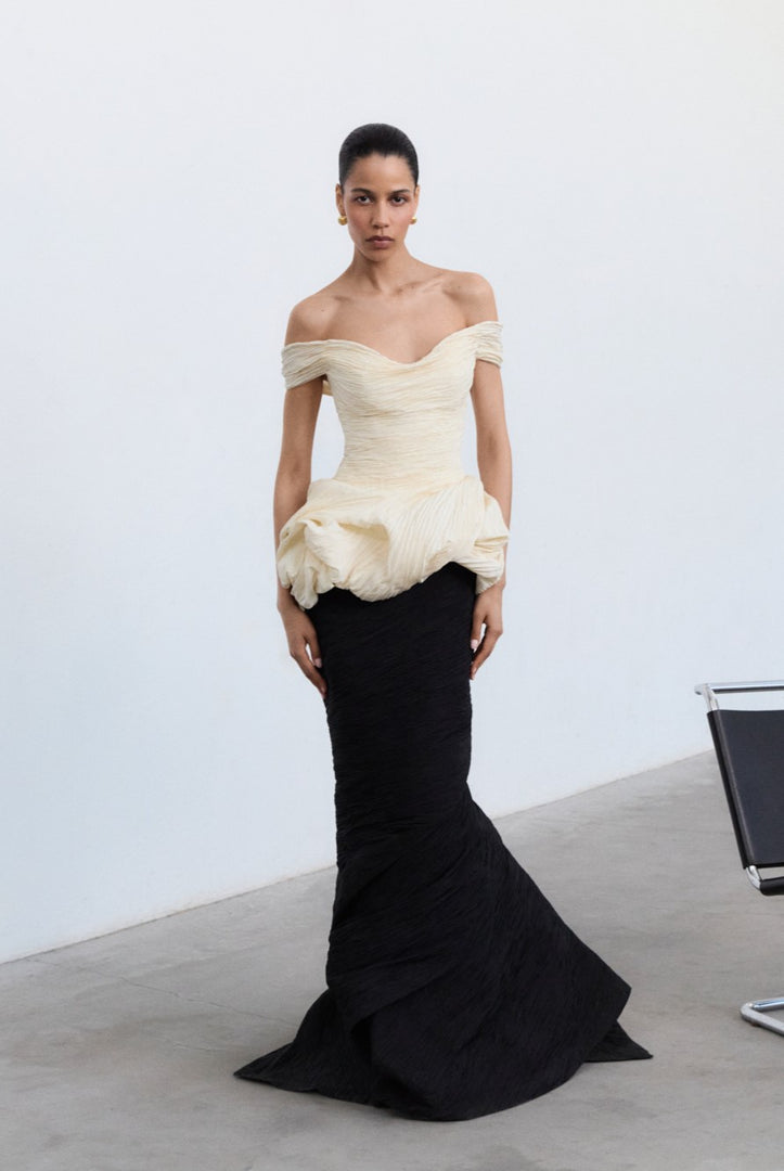 Off-Shoulder Pleated Taffeta Fish-Cut Dress