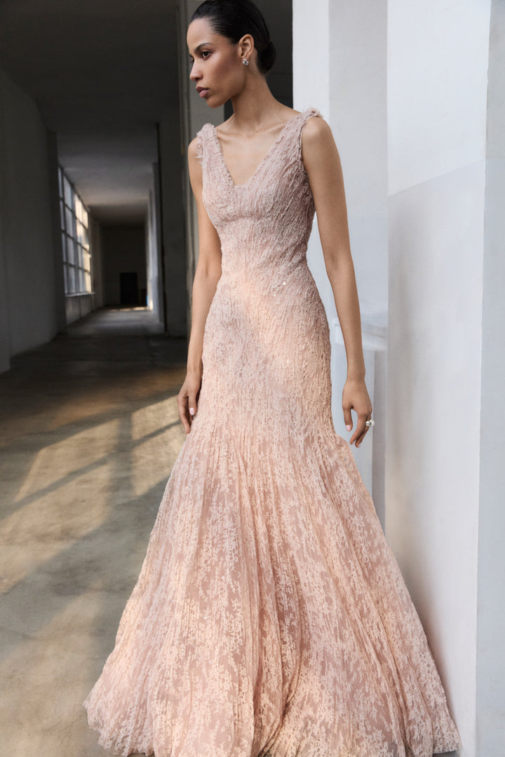Fish-Cut Pleated Lace Dress