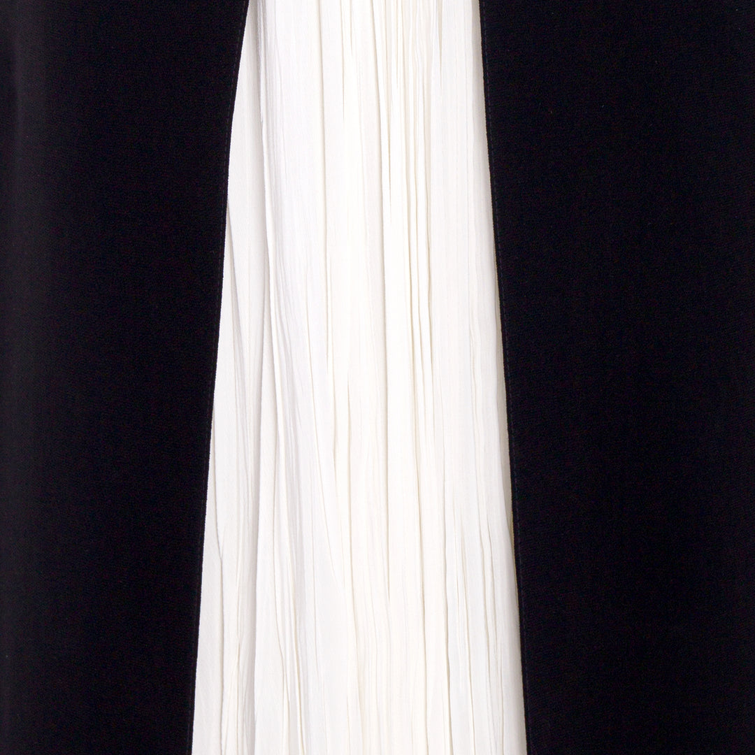 Sweetheart neckline Crepe gown with cutout slit and  hand-pleated Crepe underlay