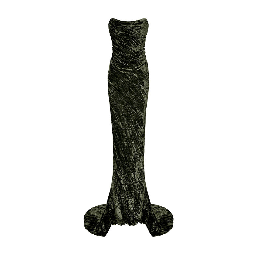 STRAPLESS DRAPED VELVET GOWN WITH BACK TAIL