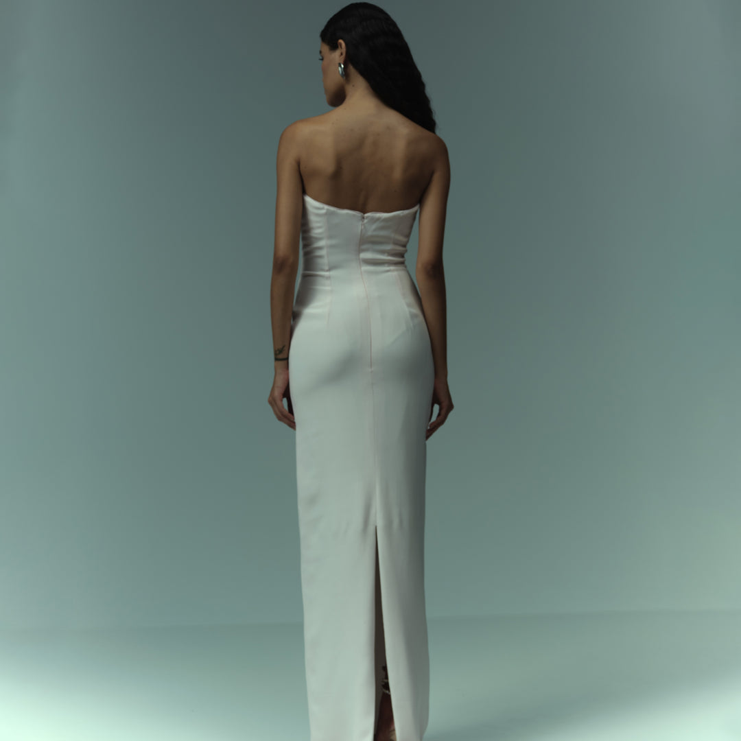 Strapless Crepe gown with ruched bust and a bow