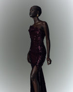 Load image into Gallery viewer, Full Payette strapless gown with soft wire on top
