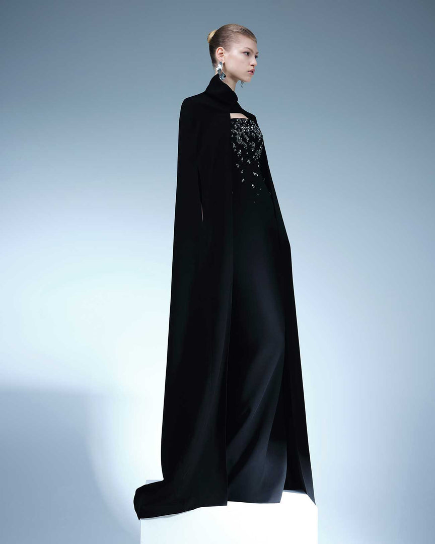 SIDE OPEN CREPE CAPE