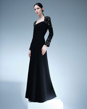 LONG -SLEEVE CREPE GOWN WITH EMBODIED SHOULDER AND SLEEVE
